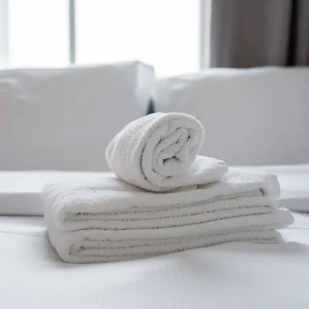 Pod Lipami Charming By Bookinghost Daire *