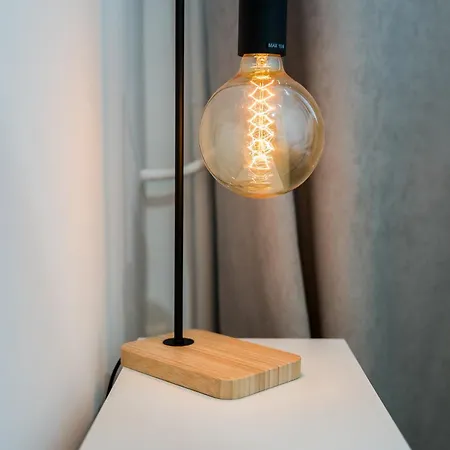 Pod Lipami Charming By Bookinghost