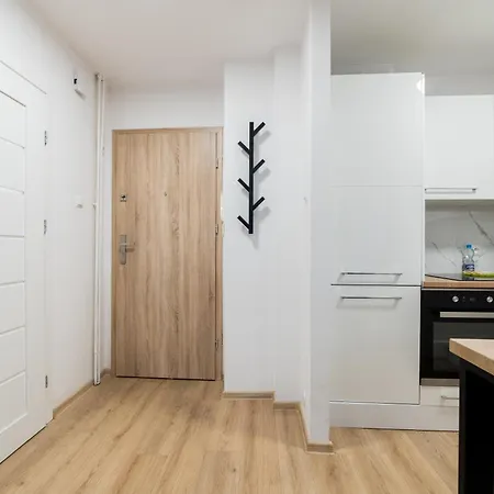 Pod Lipami Charming By Bookinghost Poznan