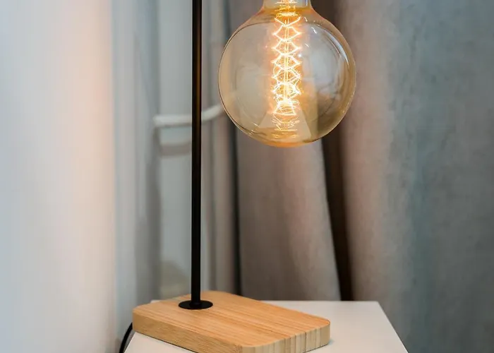 Pod Lipami Charming By Bookinghost